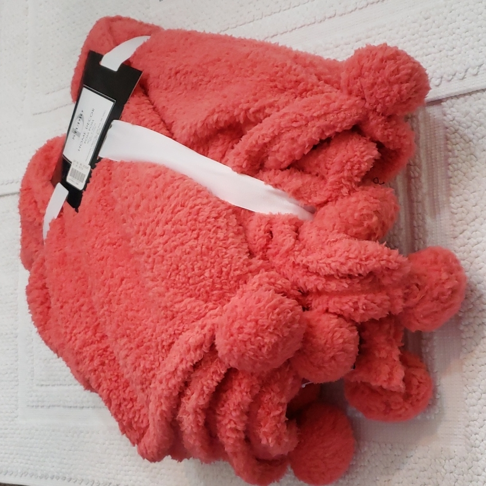 STUDIO D HOME DECOR POM POM BLANKET